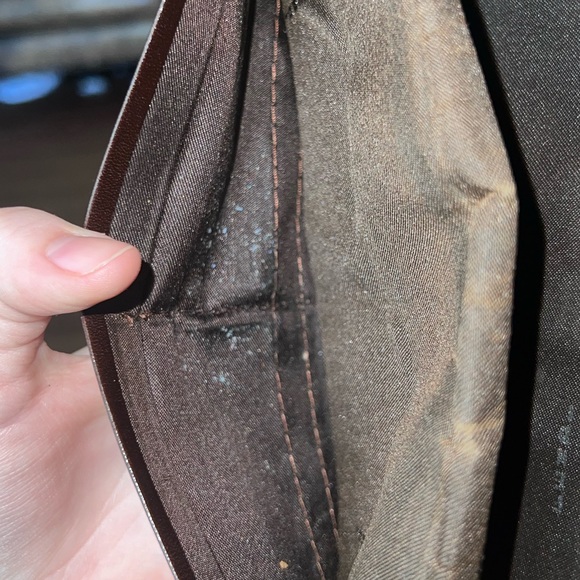 EUC AUTH Fendi Leather Wallet - Picture 10 of 17